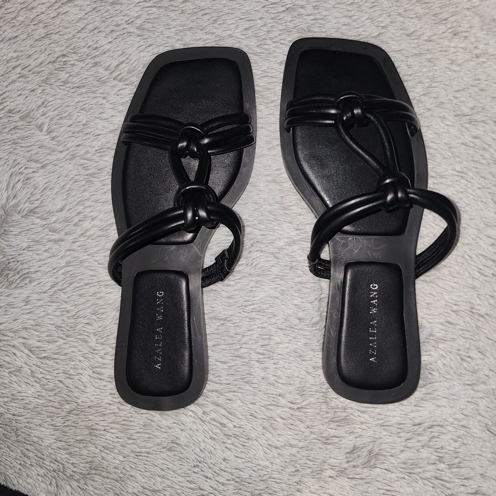 NWOT Azalea Wang Black Women's Knot Sandals Size 6.5/7